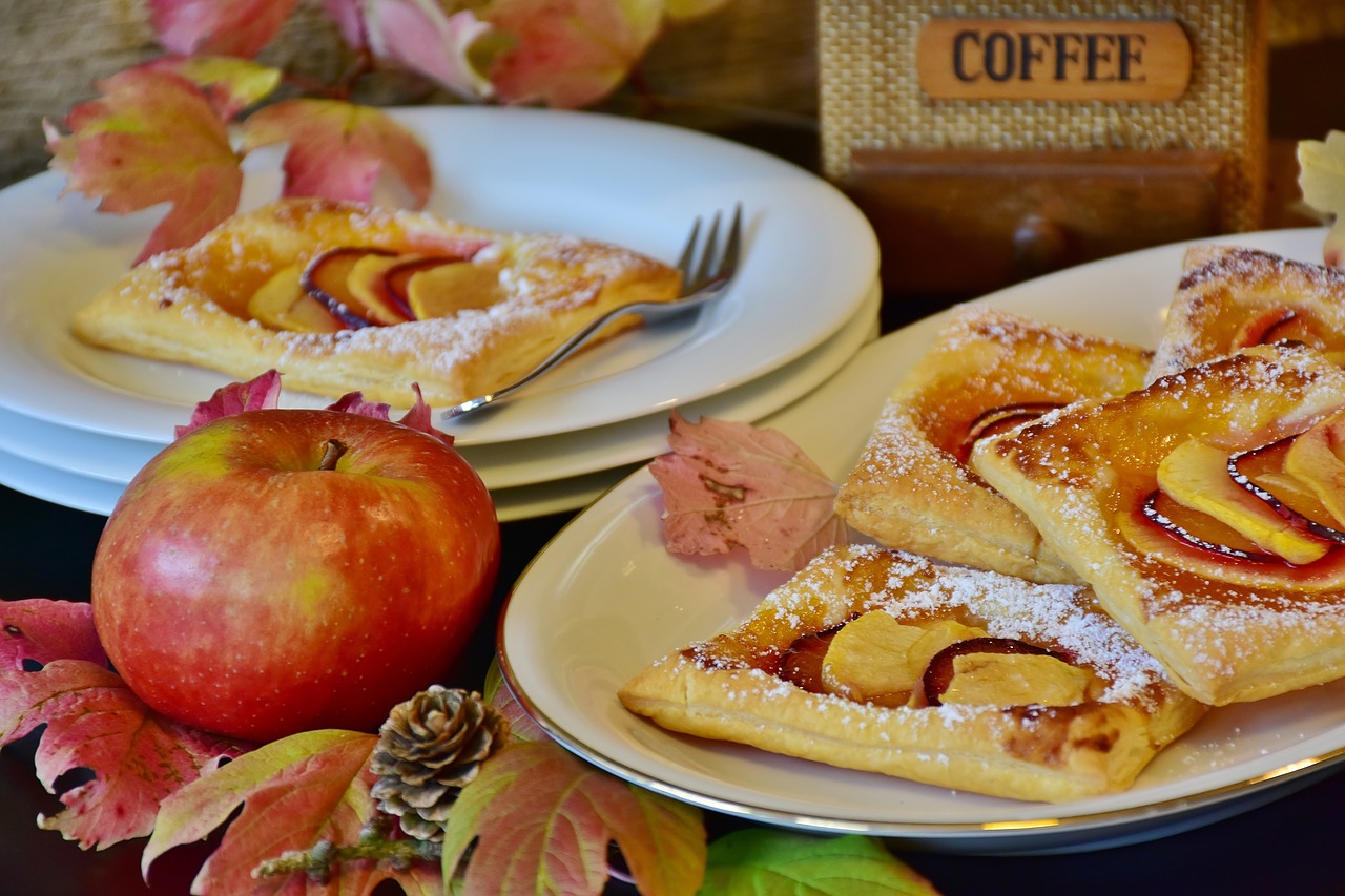 Image - apple pastries cake puff pastry