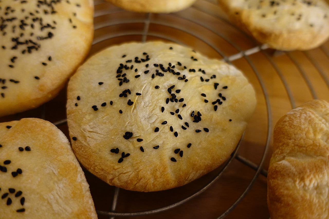 Image - flat bread bread black cumin food