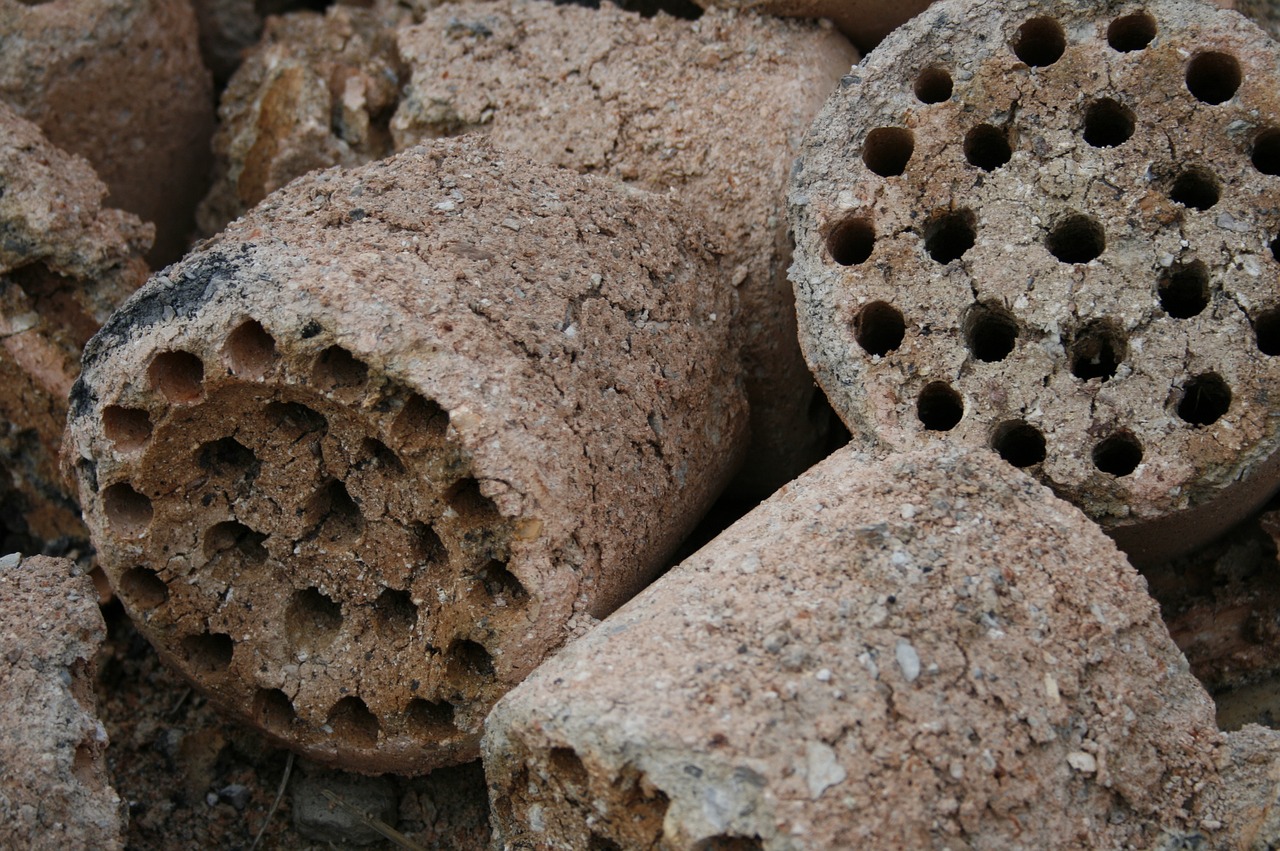 Image - briquettes lightning bomb