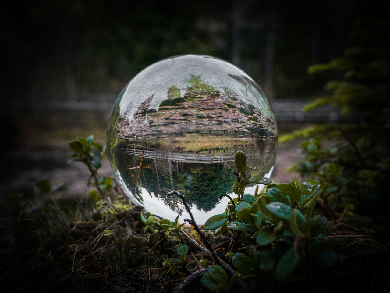 Image - glass ball vignetting dark black