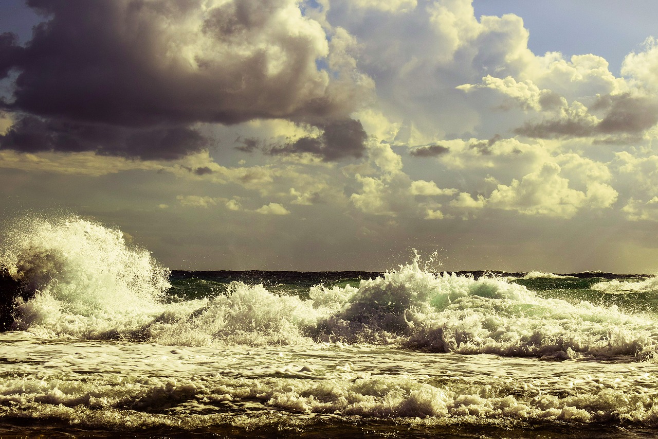 Image - wave crushing rocky coast sea