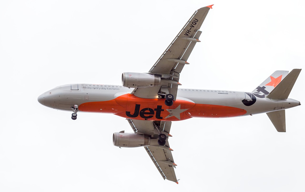 Image - plane passenger jet jetstar
