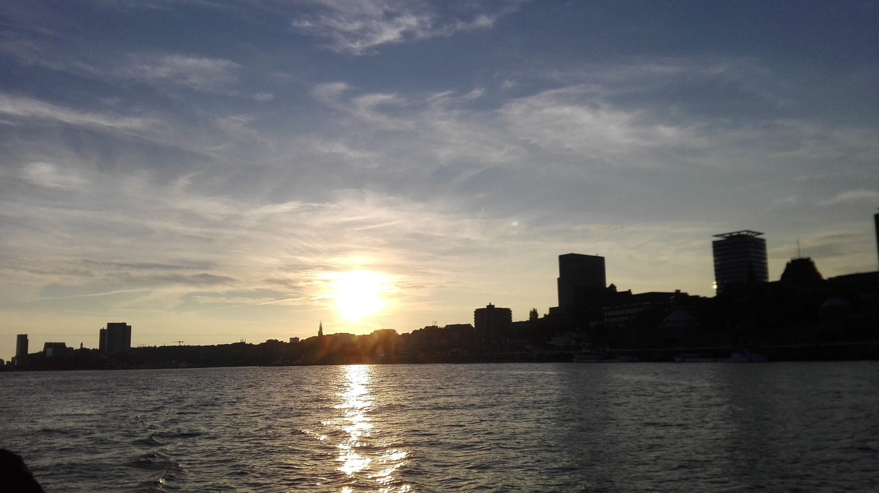 Image - sea city sun skyline hamburg blue