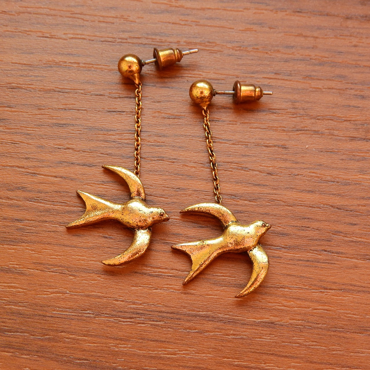 Image - earrings swallows gold earrings