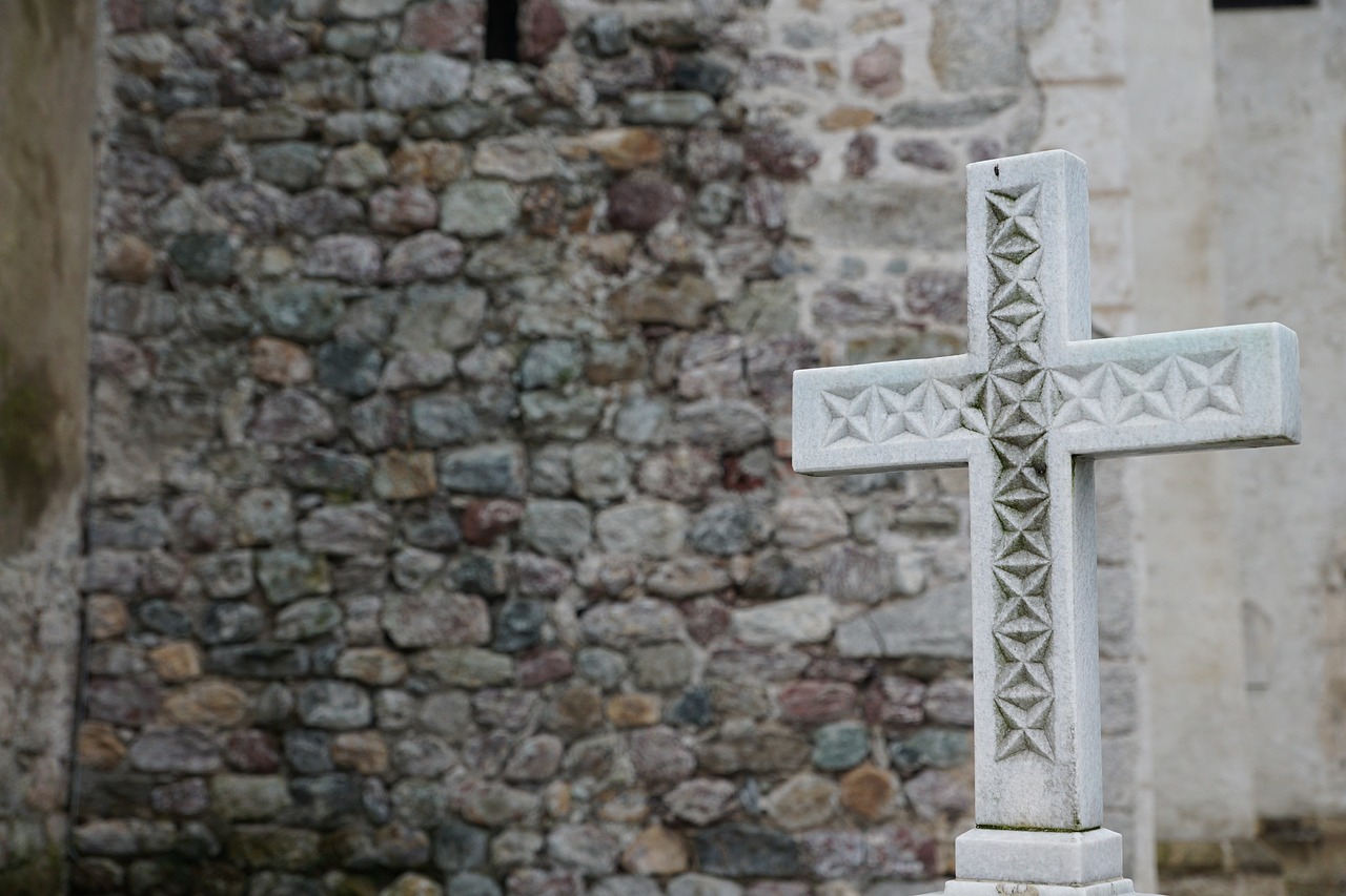 Image - cross wall cemetery hiking nature