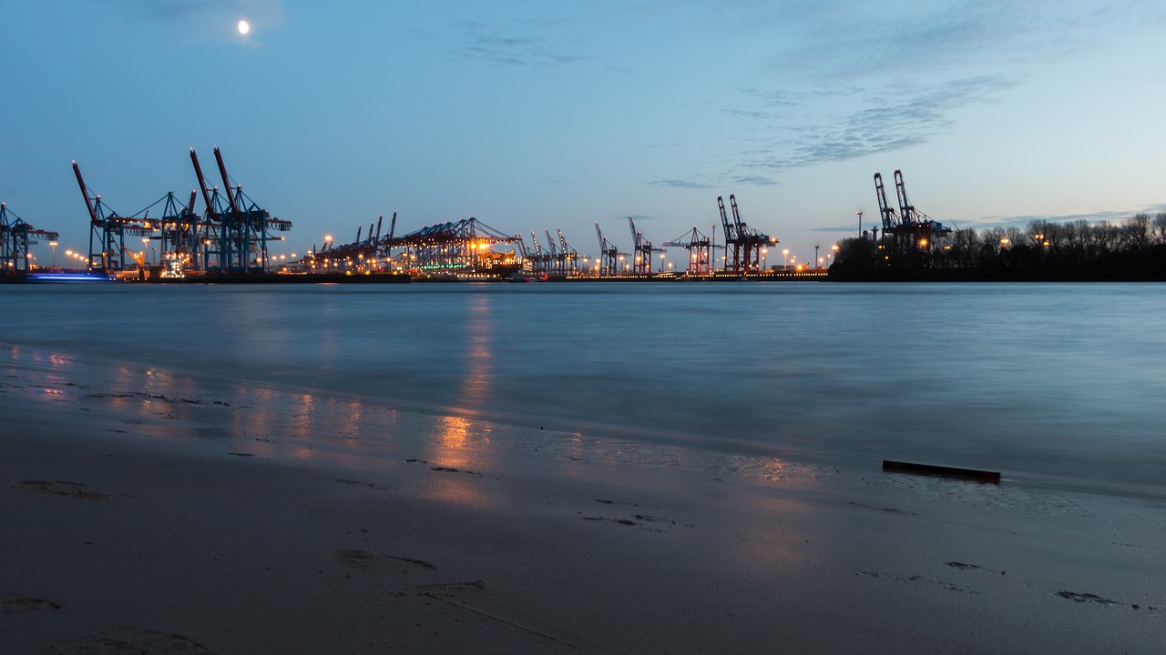 Image - hamburg elbe evening port ship