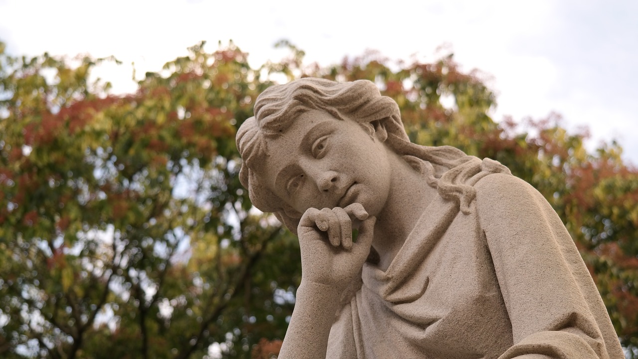 Image - cemetery statue grave stone