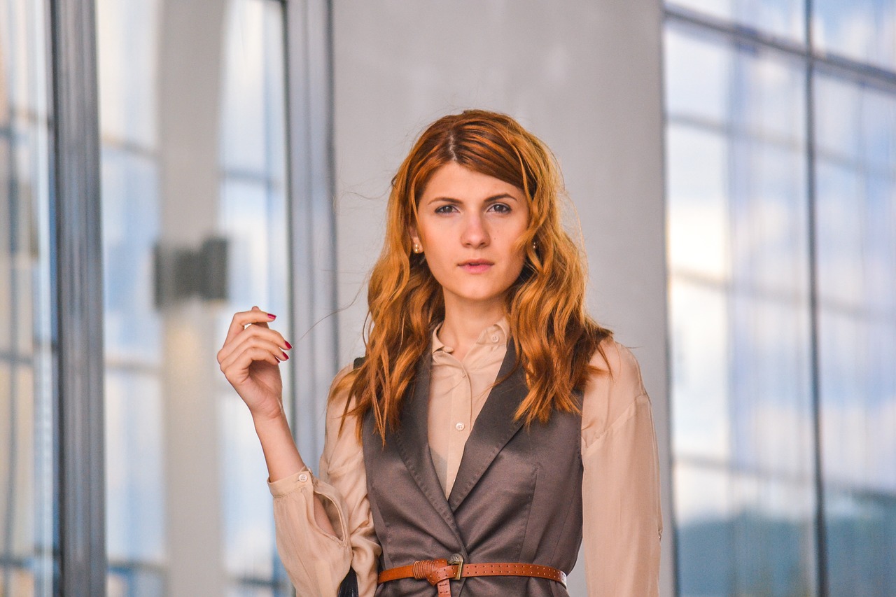 Image - beautiful business woman modern
