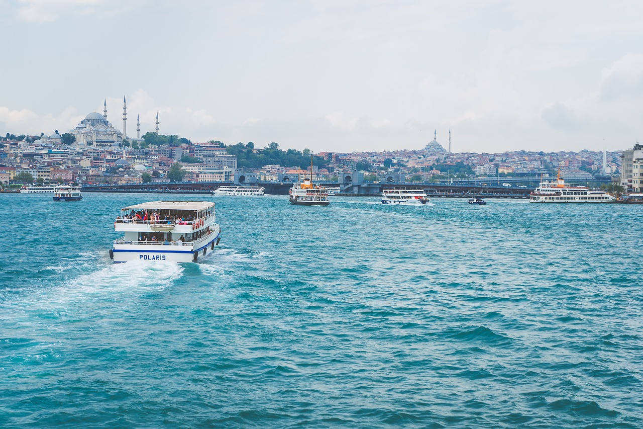 Image - istanbul ship sultanahmet bosphorus