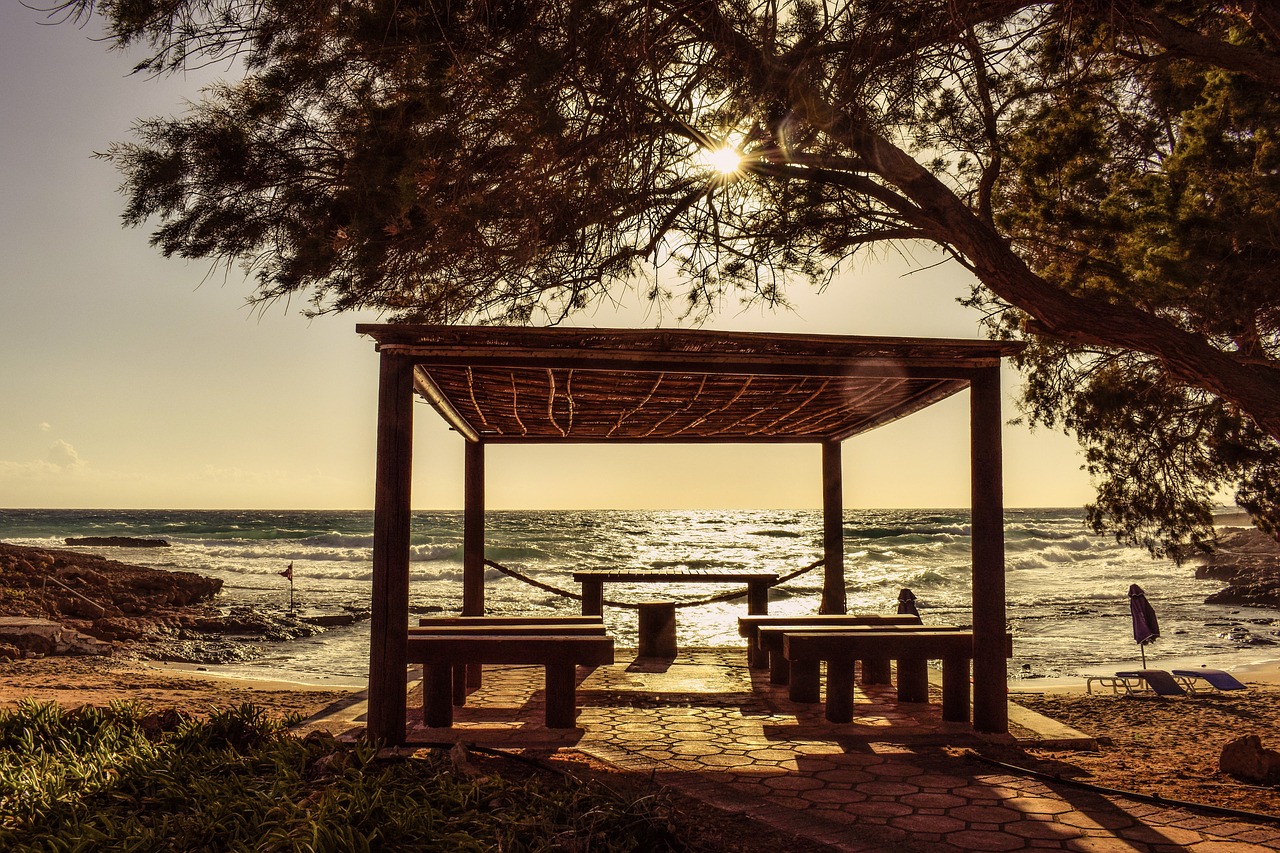 Image - beach afternoon kiosk sea sun