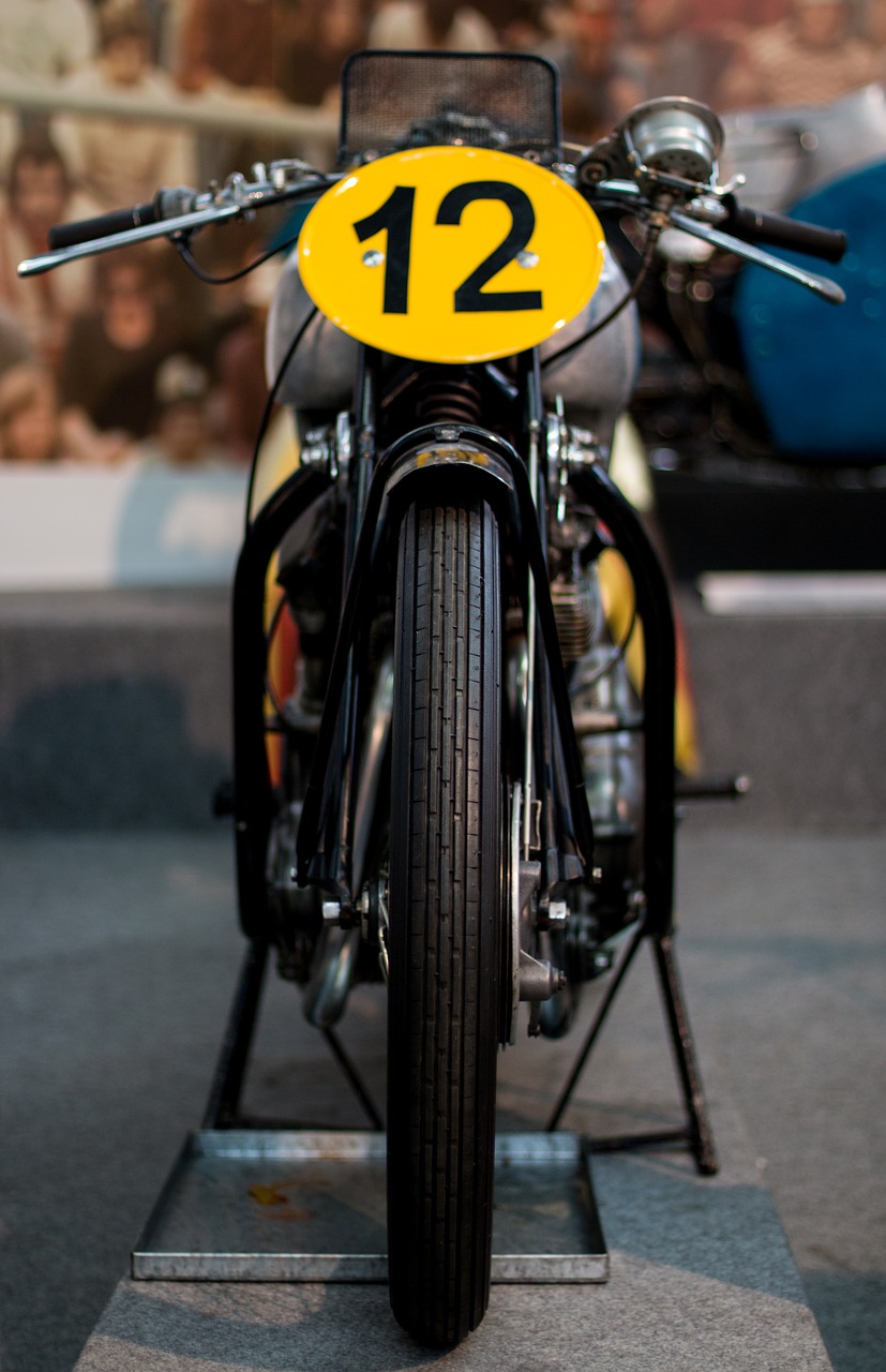 Image - motorbike speed racing motorcycle