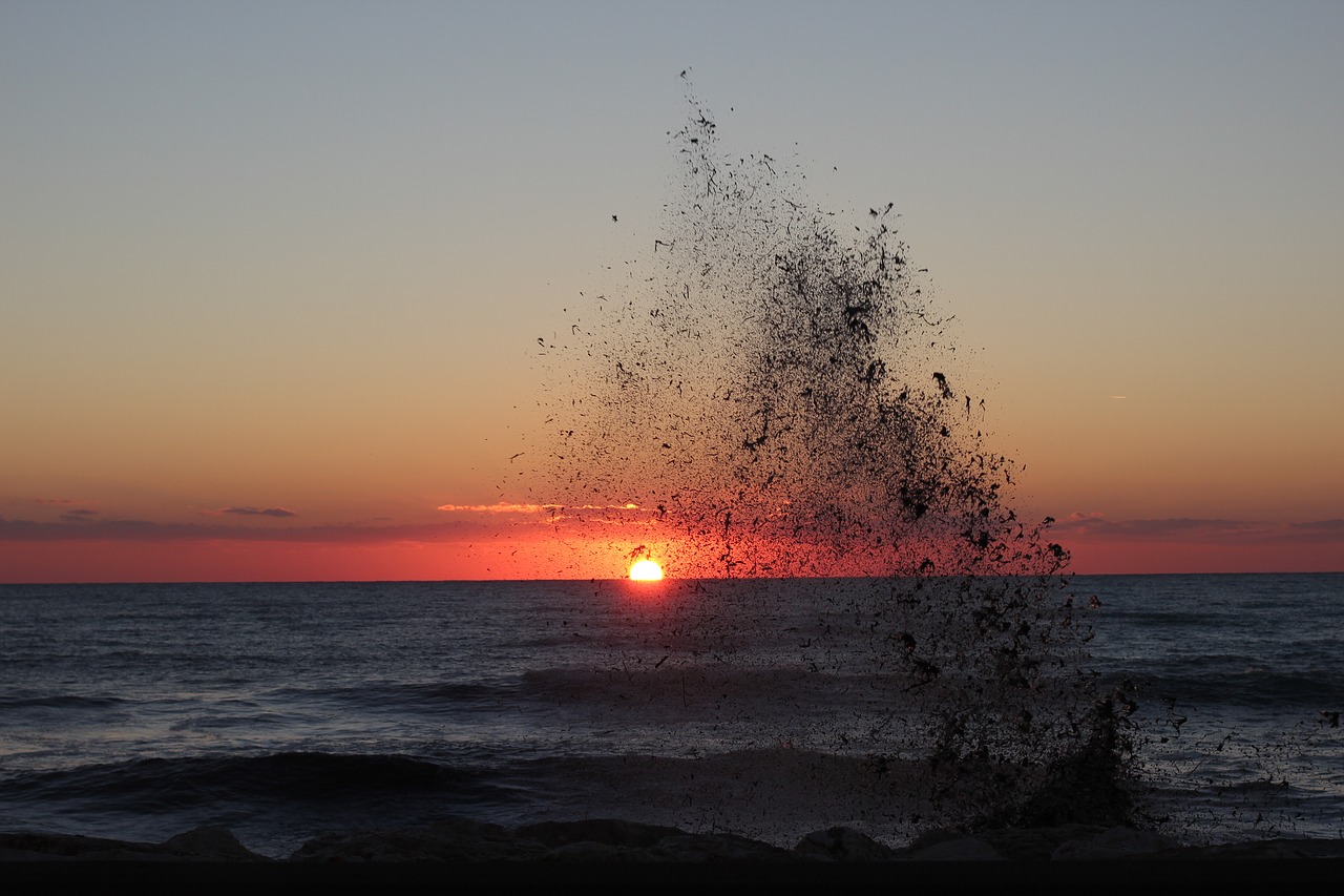 Image - sea sunset water spray vacation