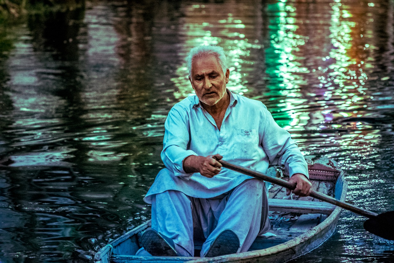 Image - scene water dal lake