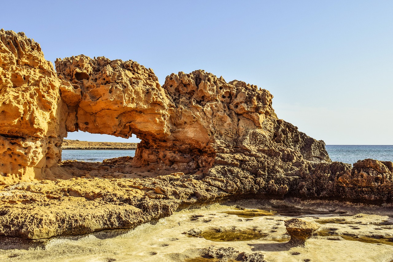 Image - rock formation erosion geology