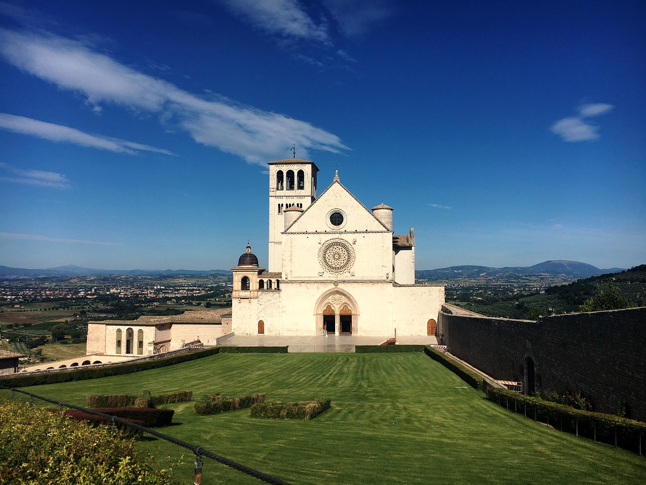 Image - assisi view panorama italy