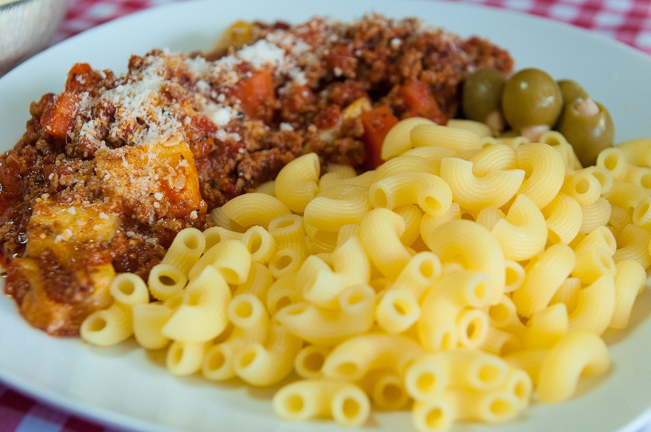 Image - noodles minced meat bolognese