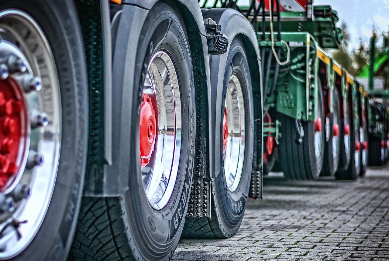 Image - truck heavy duty tractor transport