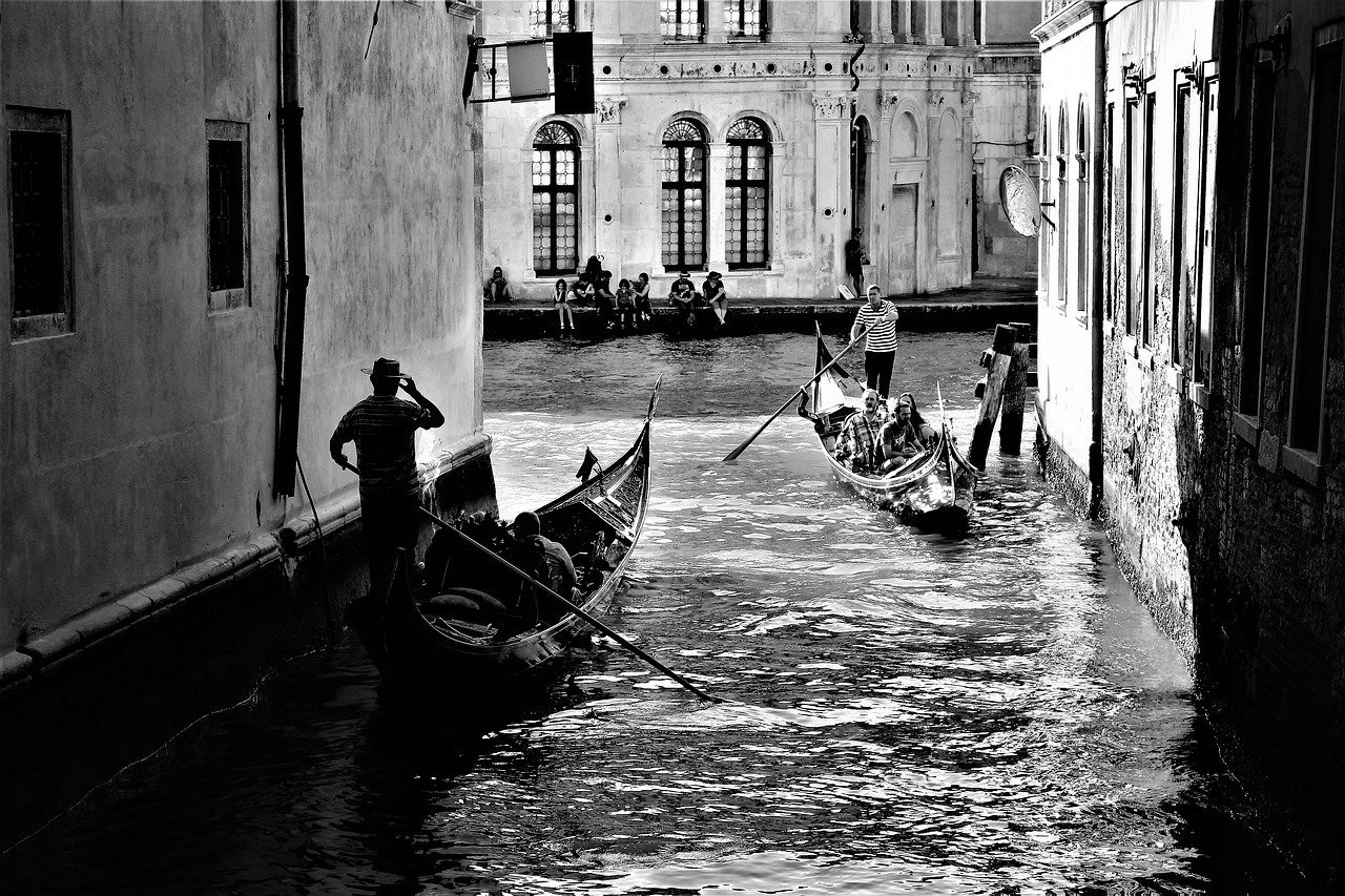 Image - venice italy channel gondolas