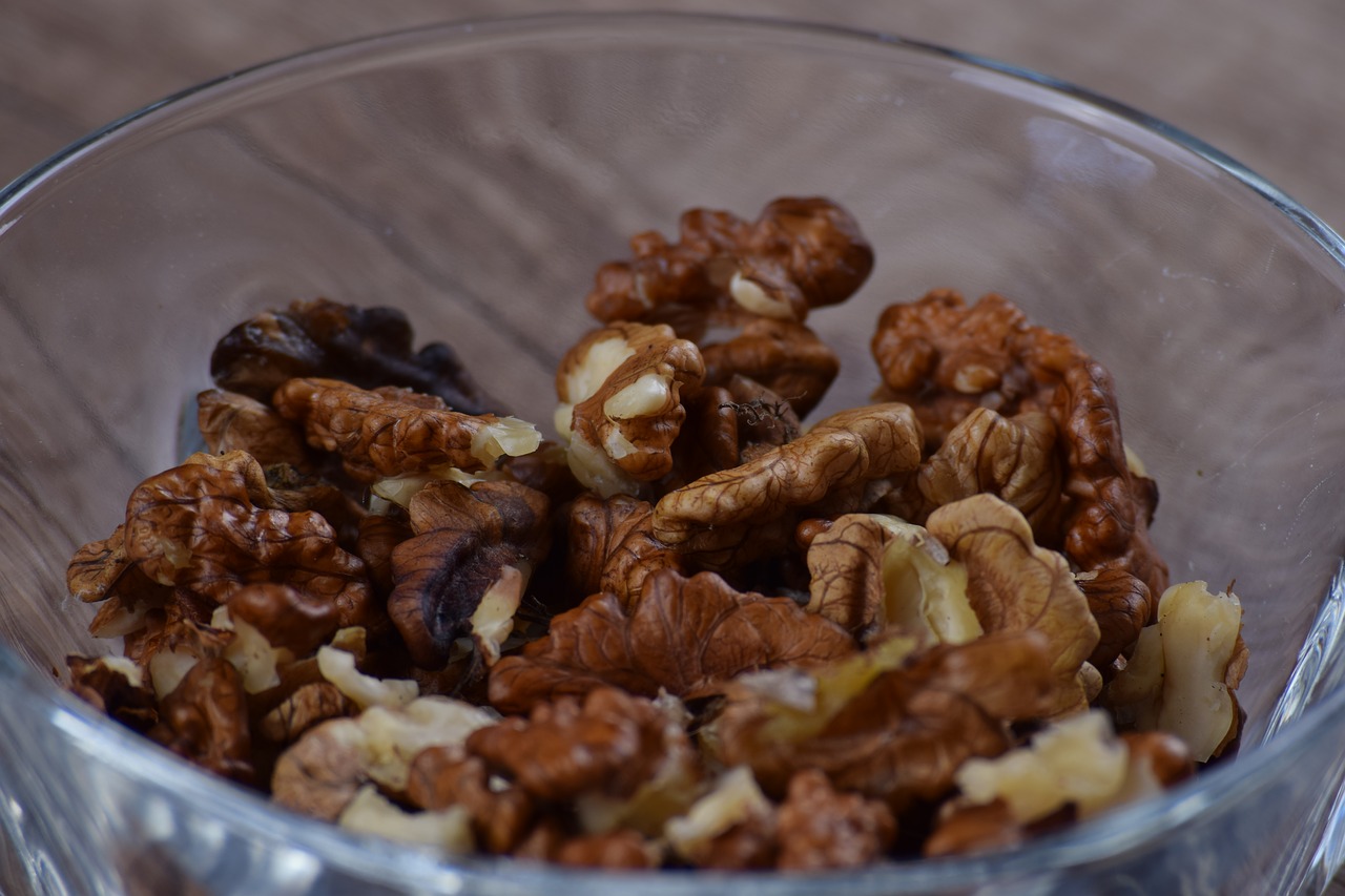 Image - walnut nut brown fruit bowl snack