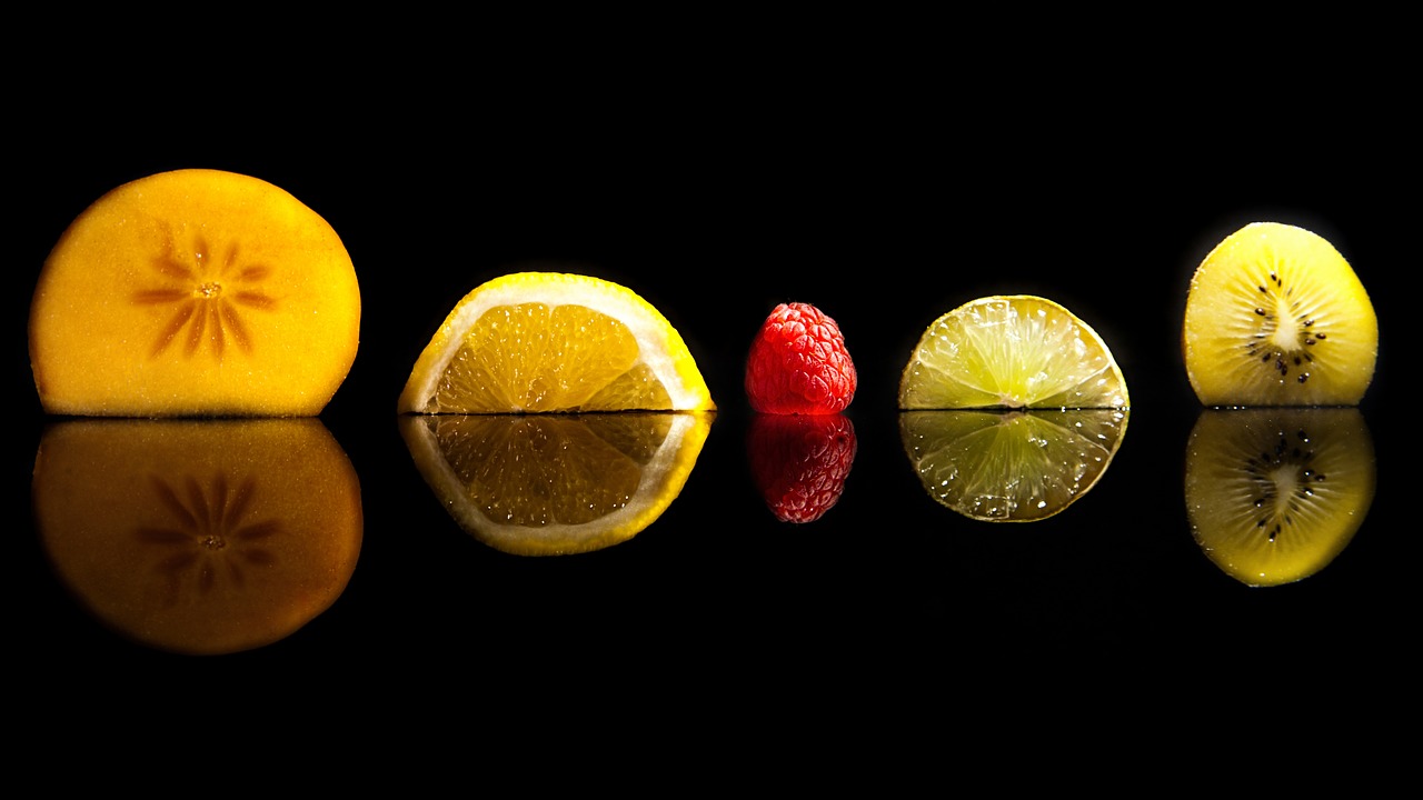 Image - fruit black mirroring berry fruits