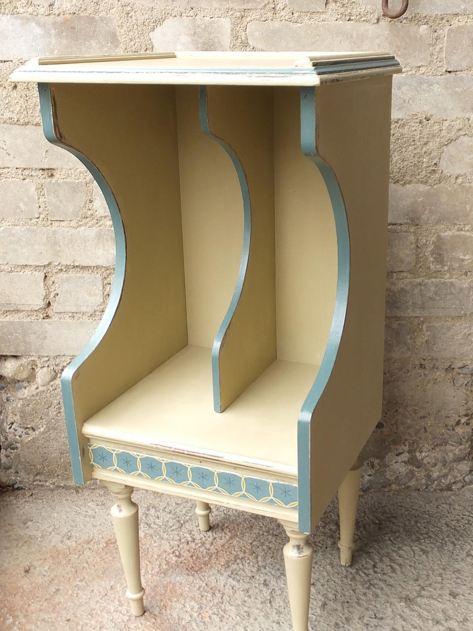 Image - retro sideboard small table green