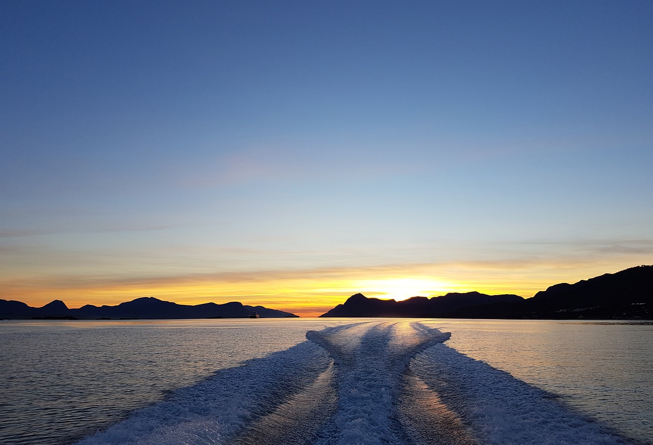 Image - norway molde fannefjorden sunset