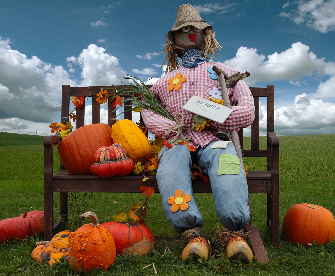 Image - pumpkin woman of straw doll deco