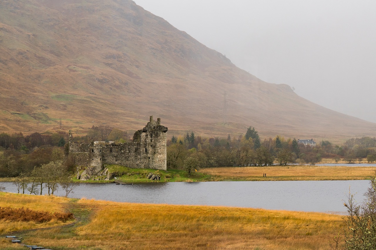 Image - castle ruin substantiate lake