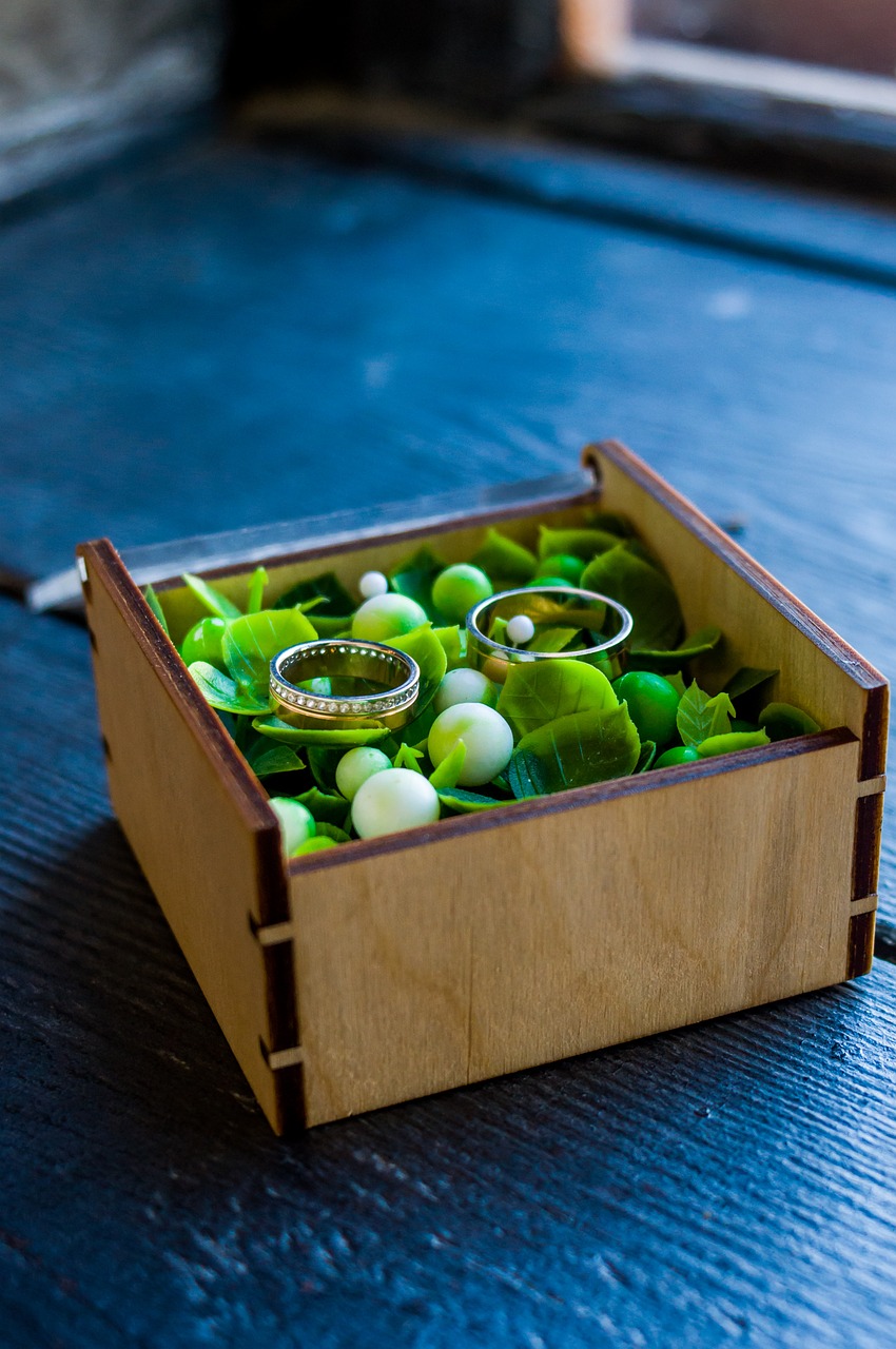 Image - wedding studio rings greens