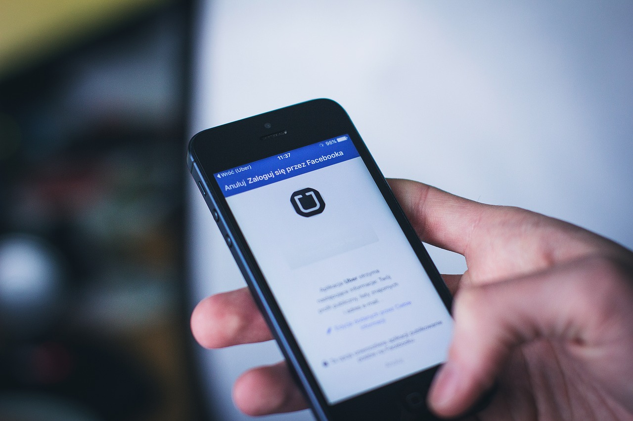 Image - app apple facebook hand holding