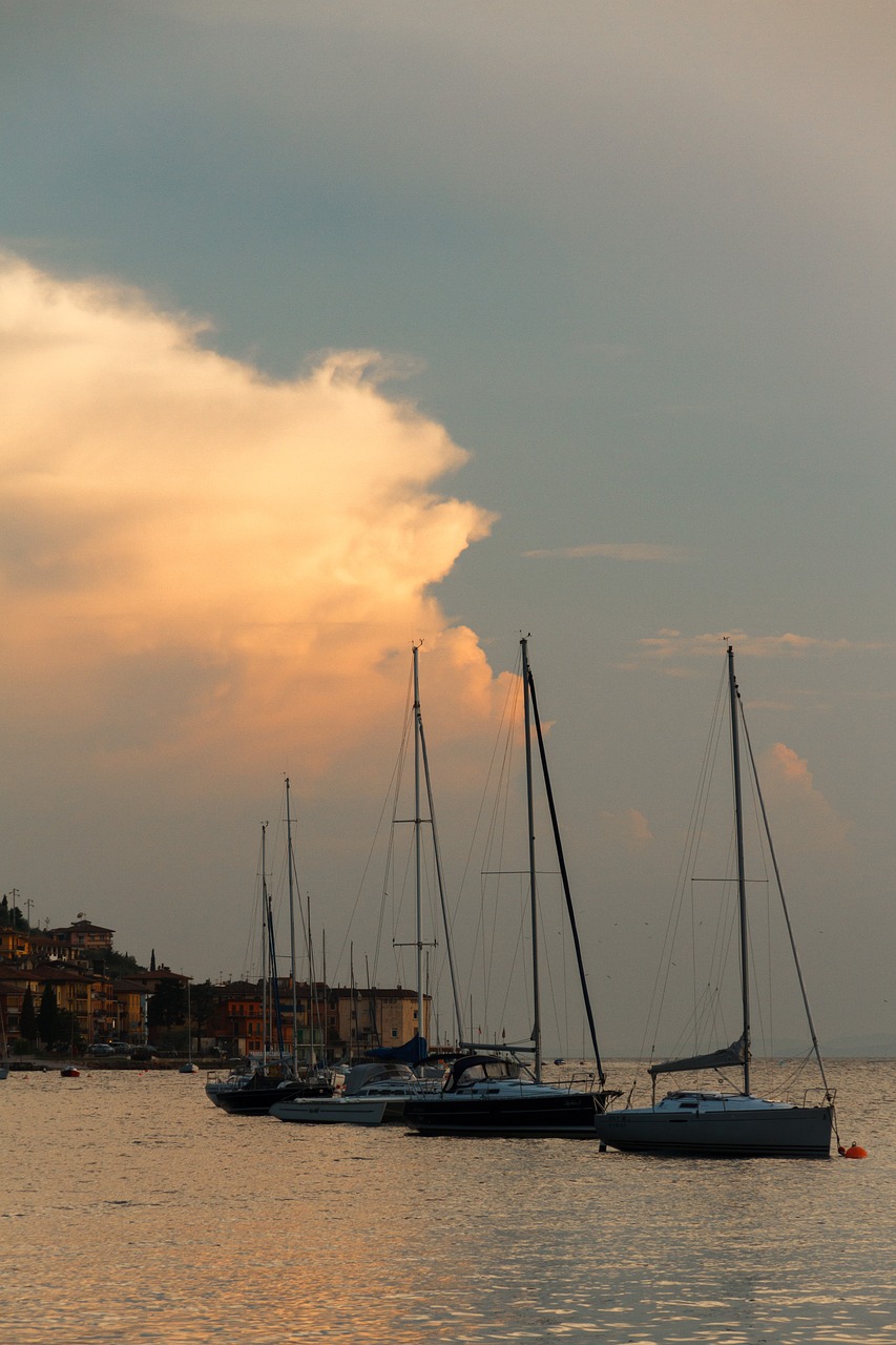 Image - garda sailing vessel water italy