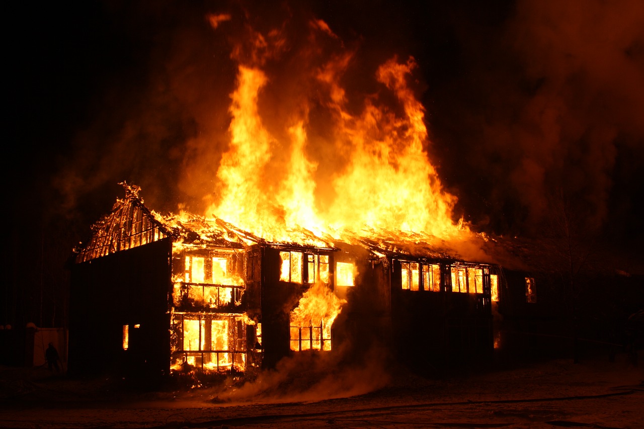 Image - fire burning house flame