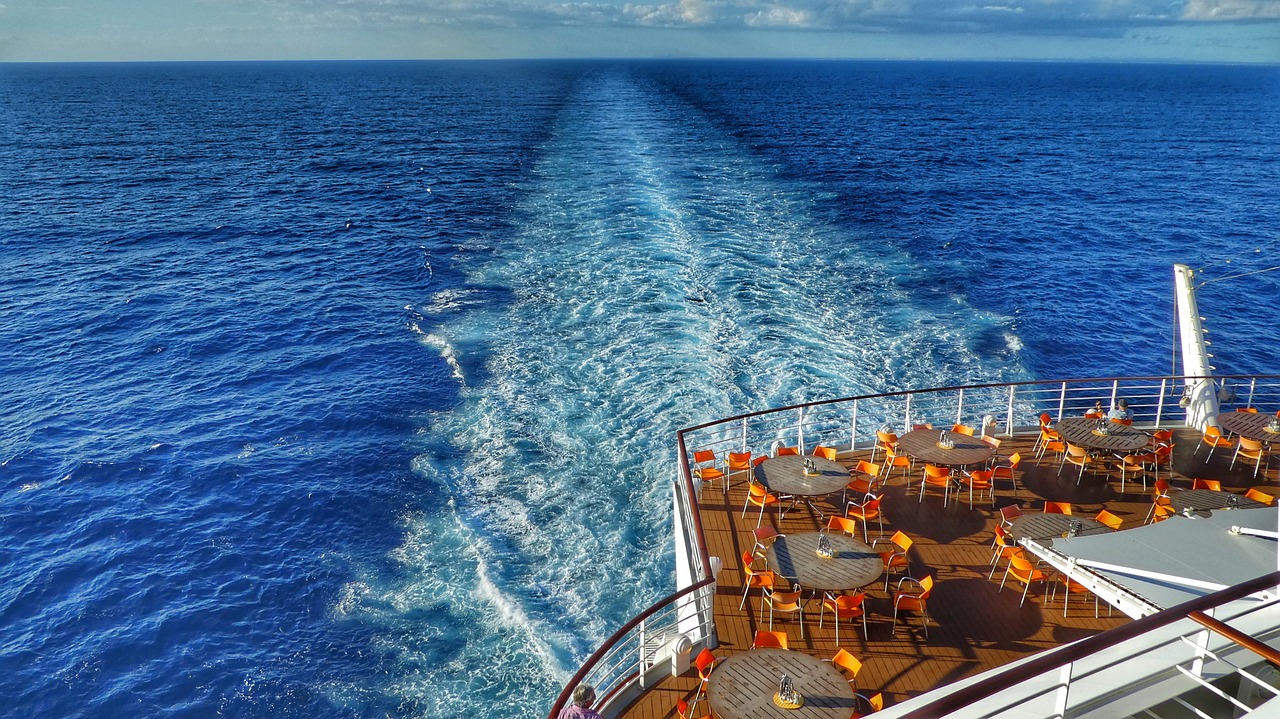 Image - caribbean ship driving cruise ship