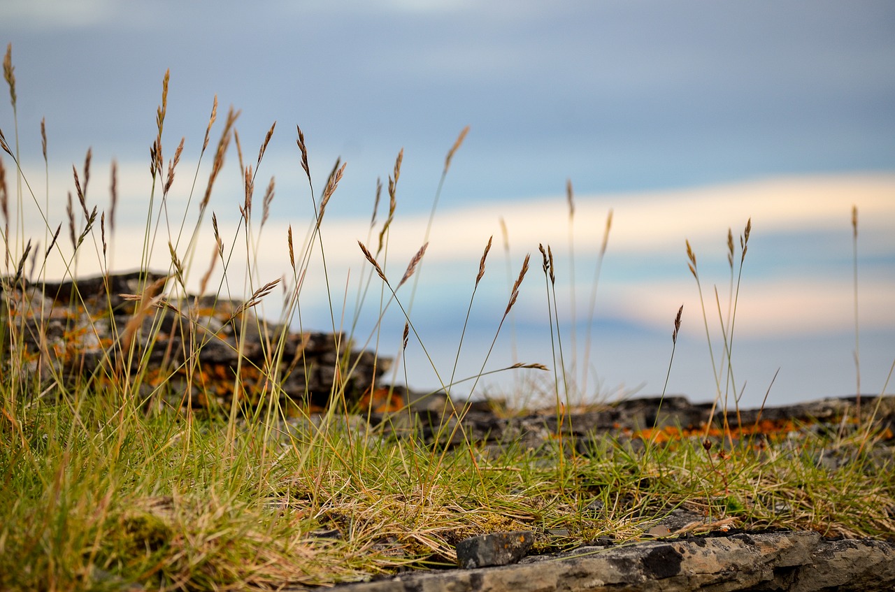 Image - hay sky landscape rock on the edge