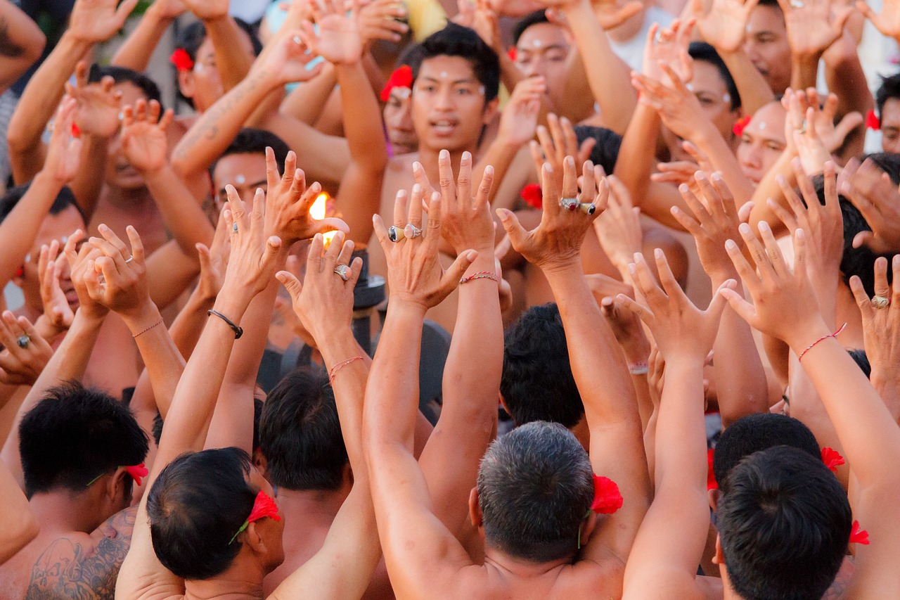 Image - hands bali uluwatu dance sideshow