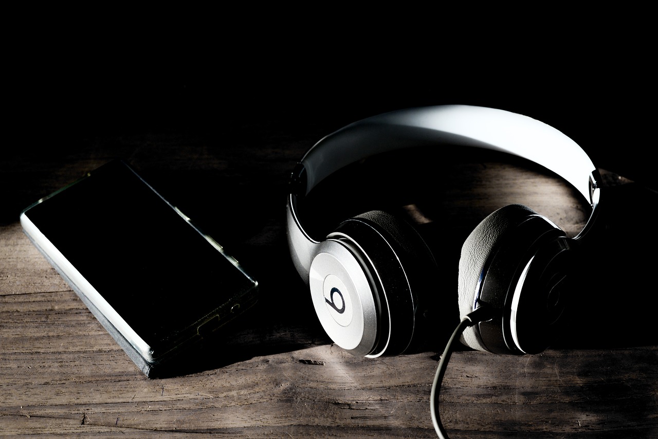 Image - headphones solo beats music studio