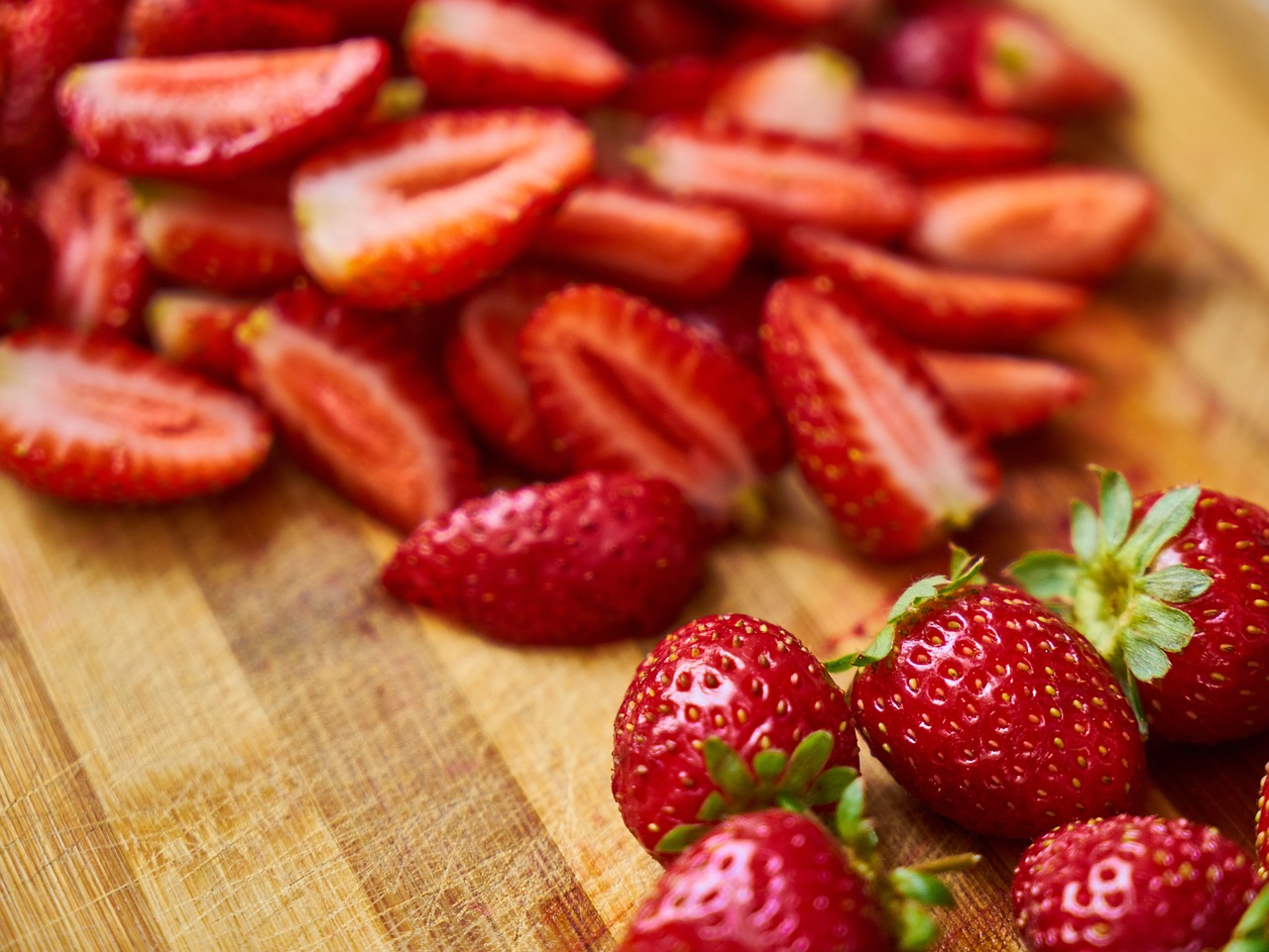 Image - strawberry fruit red passion macro