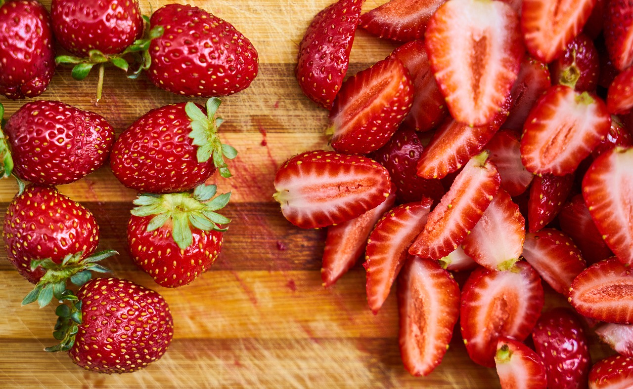 Image - strawberry fruit red passion macro