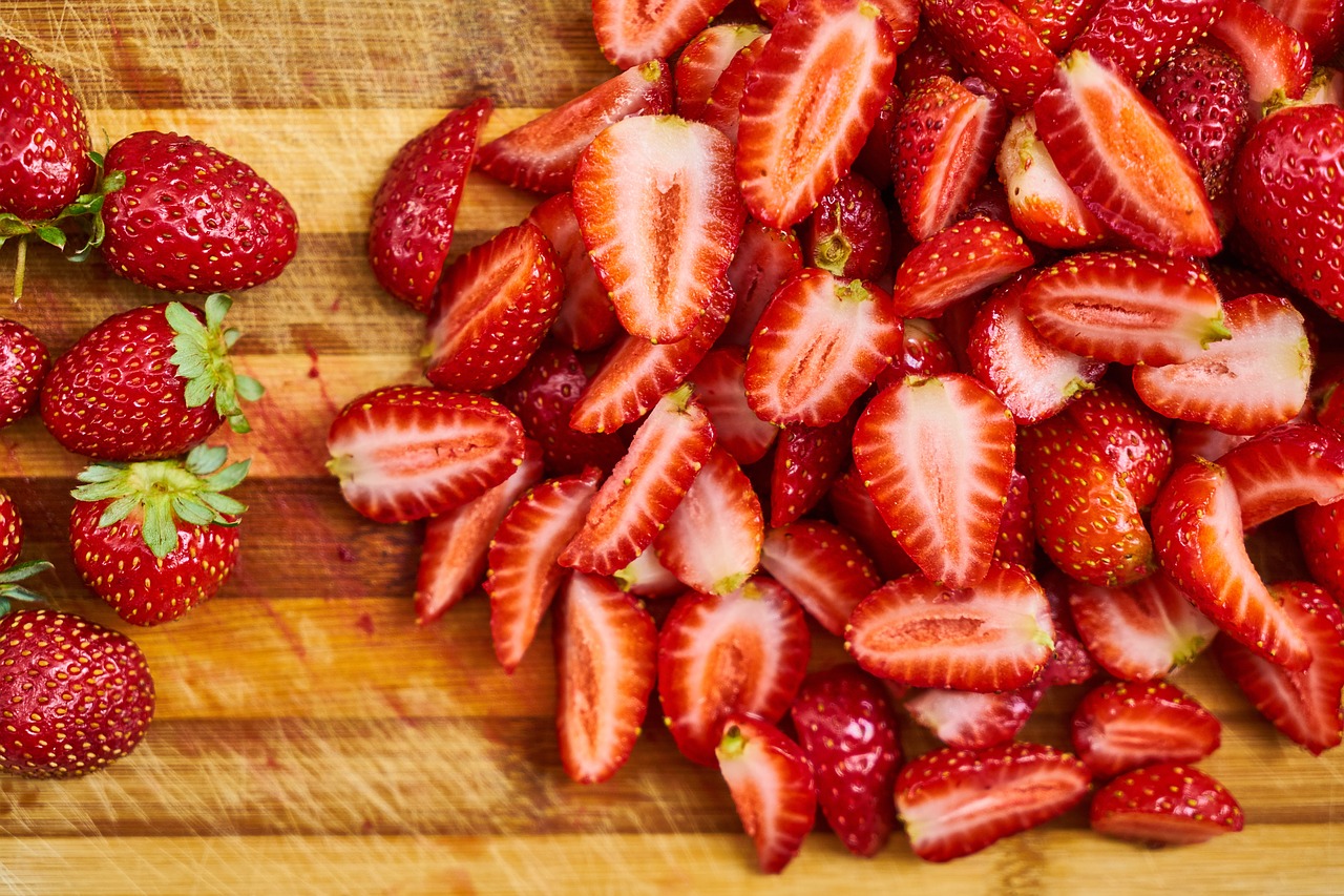 Image - strawberry fruit red macro