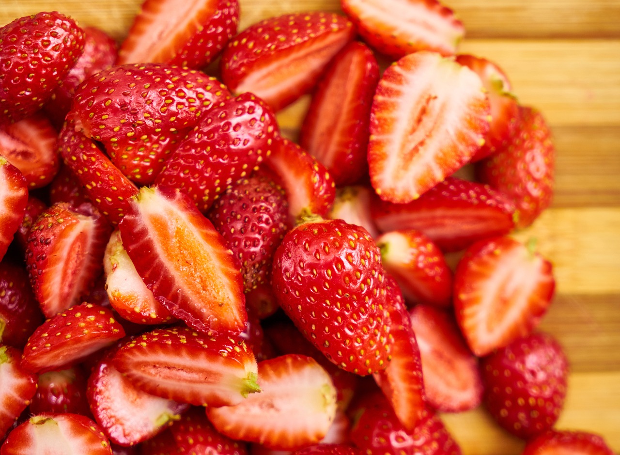 Image - strawberry fruit red passion macro