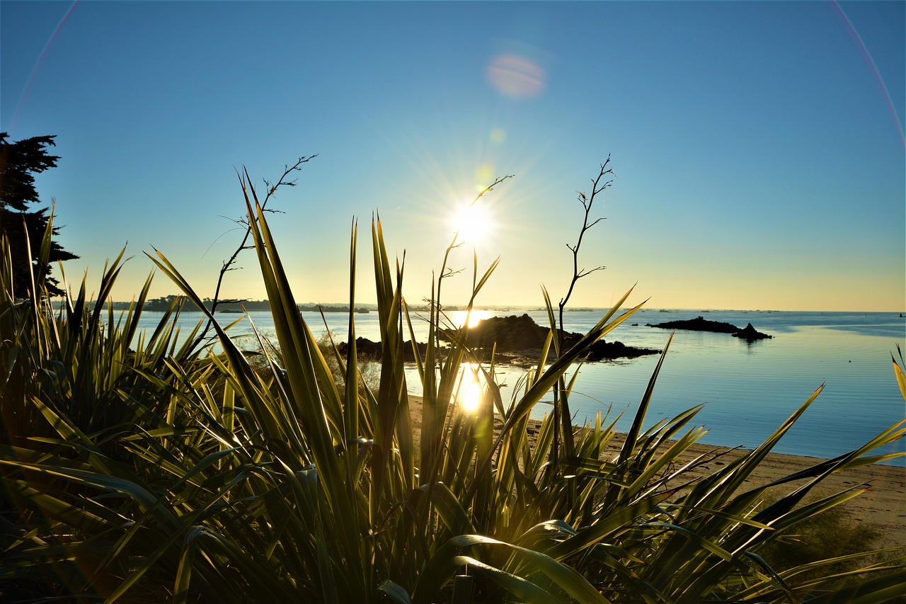 Image - france isle of batz sea brittany