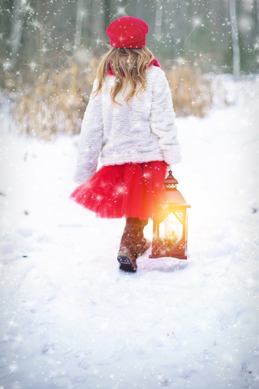 Image - winter snow snowing little girl