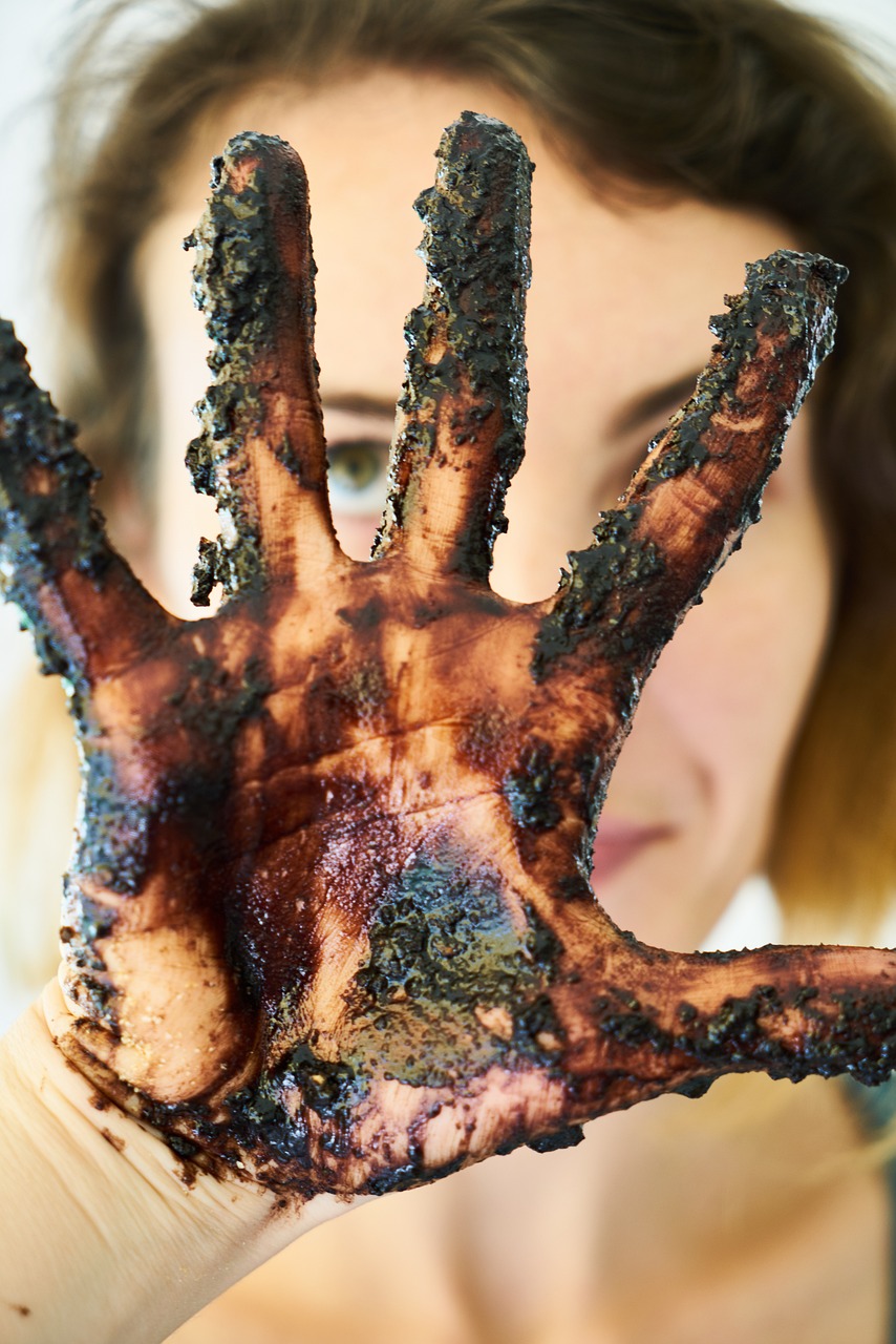 Image - hands chocolate women s young cook