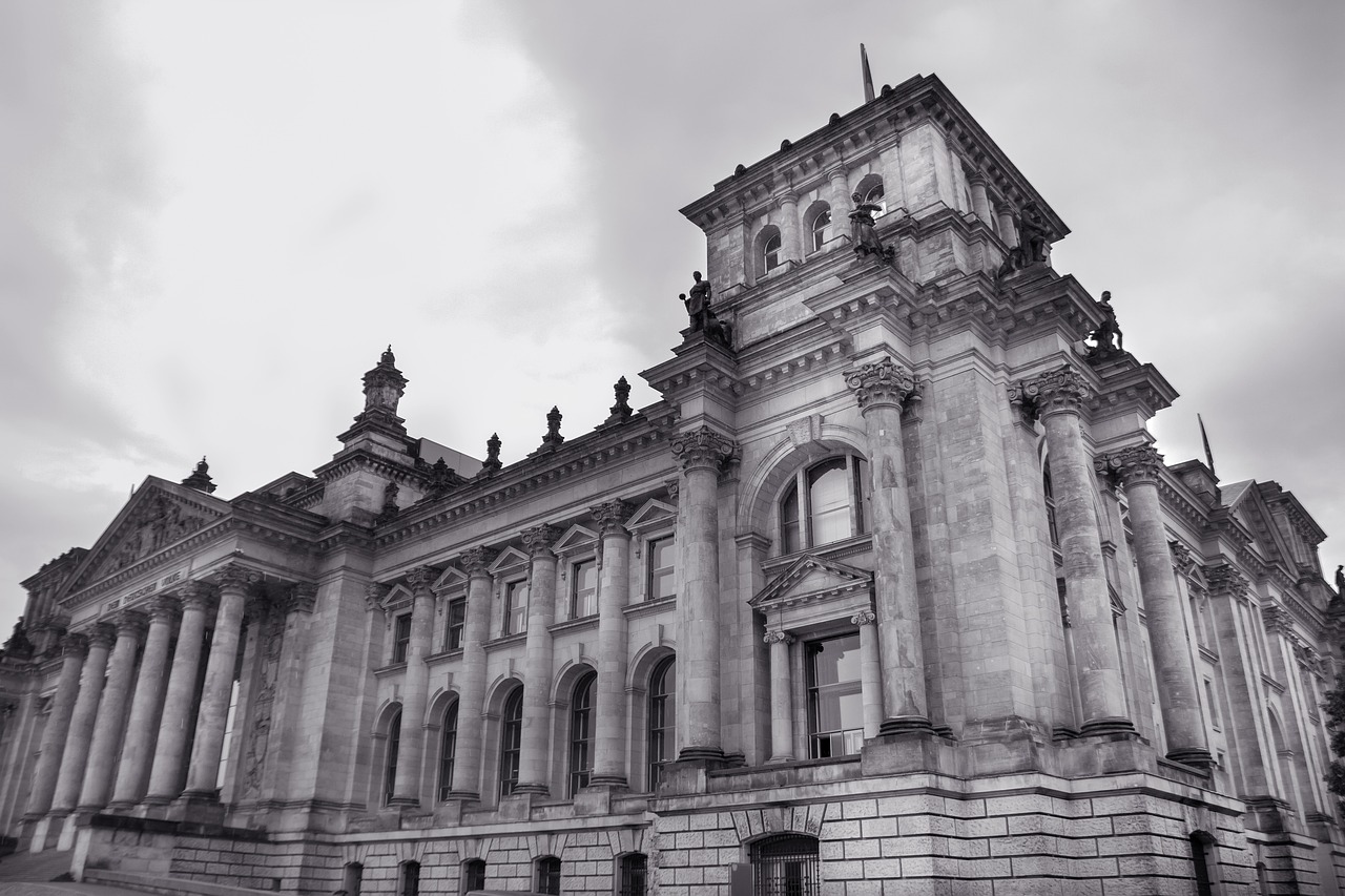 Image - black and white berlin building