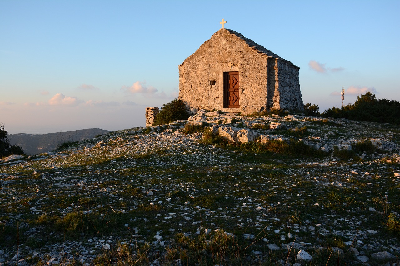 Image - church stone building architecture