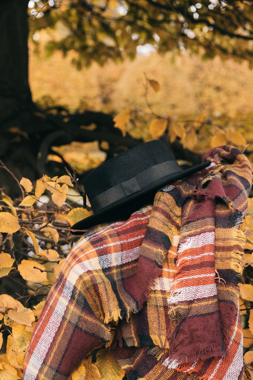 Image - hat scarf autumn nature coat