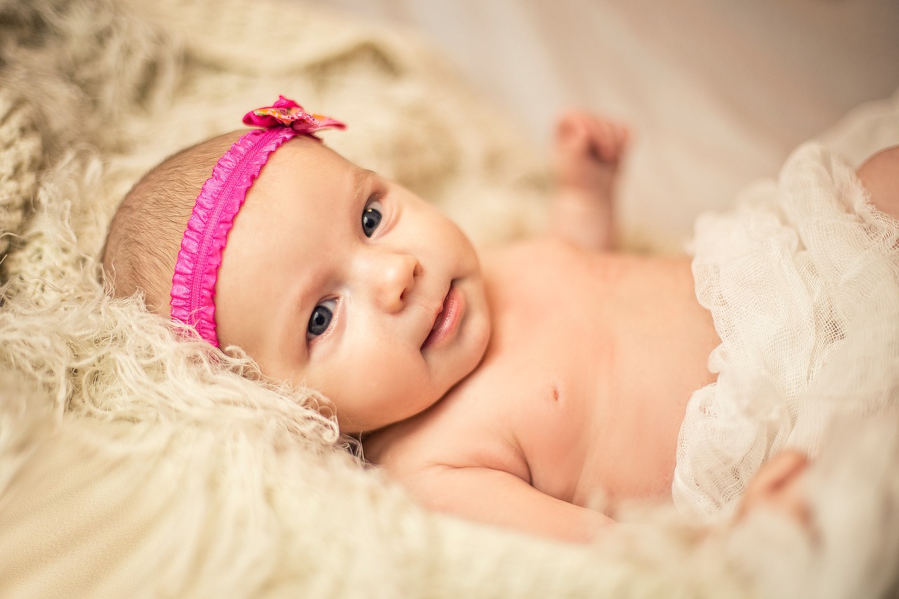 Image - child newborn baby bighead