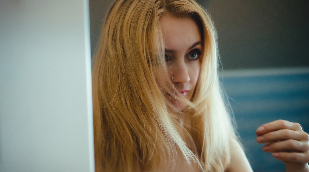 Image - girl reflection mirror blonde