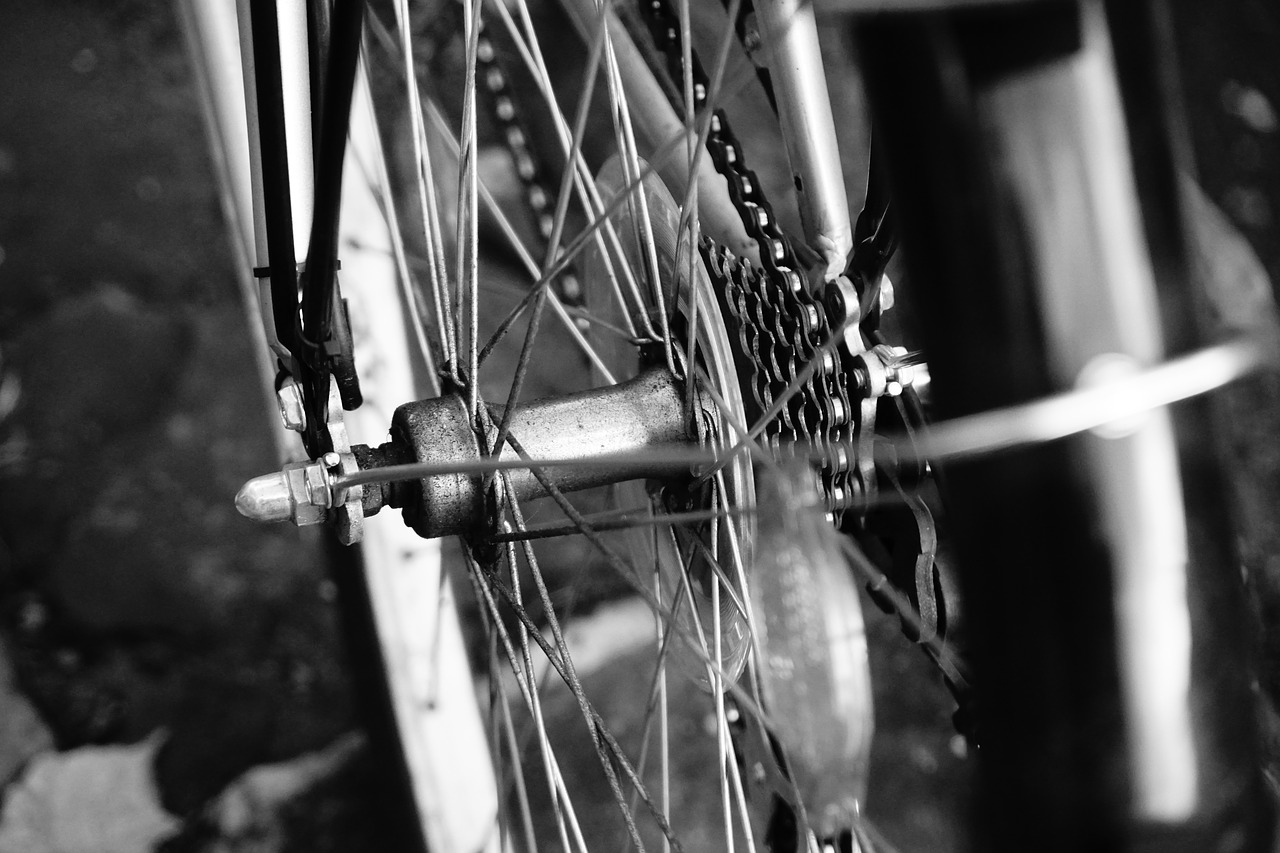 Image - bike wheel chain cycling cycle