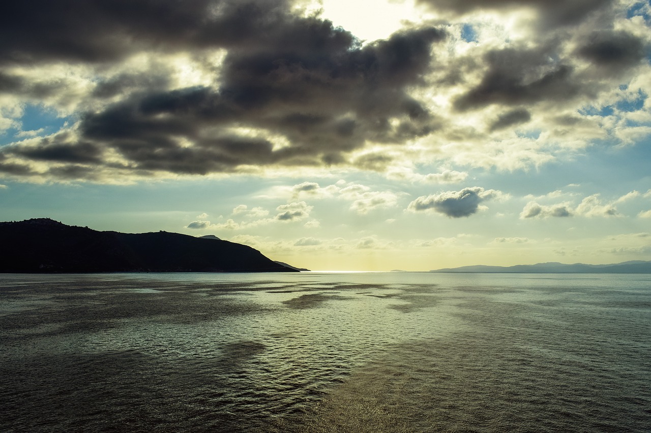 Image - landscape sea sky clouds shadows